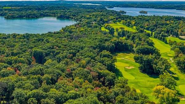 3.16 Acres of Residential Land for Sale in Hartland, Wisconsin