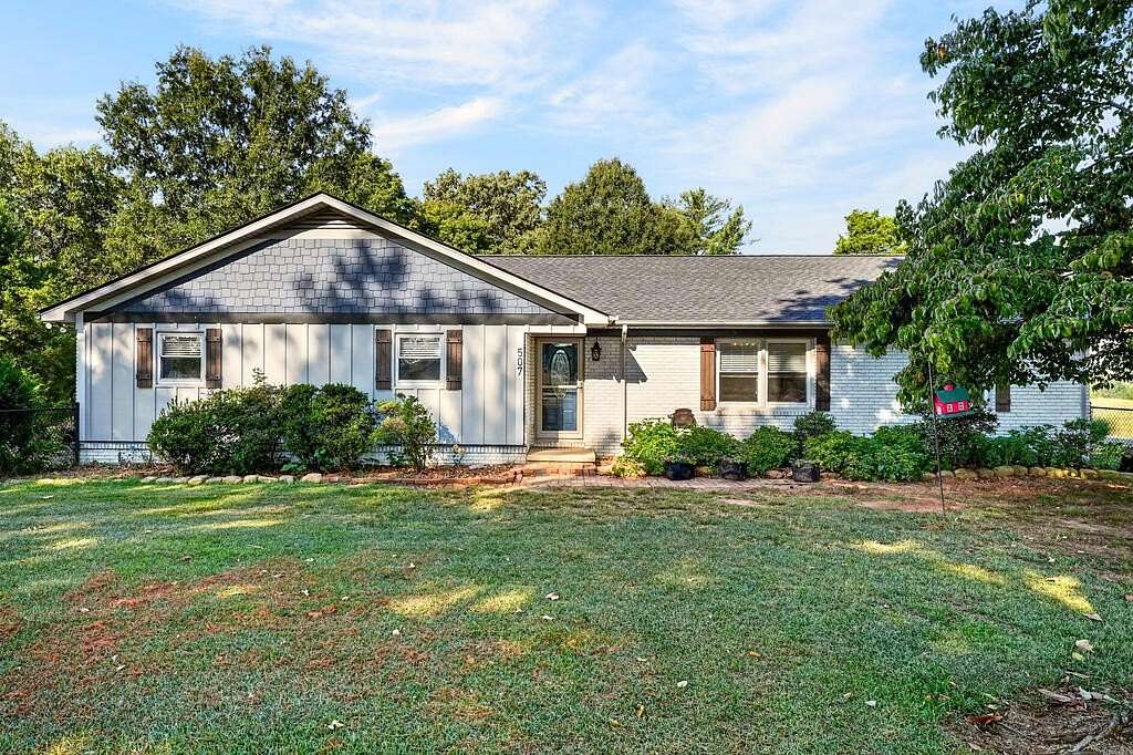 2.34 Acres of Land with Home for Sale in Sparta, Tennessee