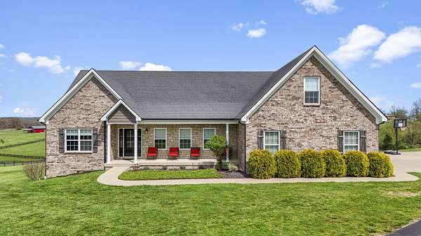 9.63 Acres of Land with Home for Lease in Georgetown, Kentucky