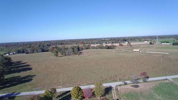 345 Acres of Land for Auction in Liberty, Kentucky