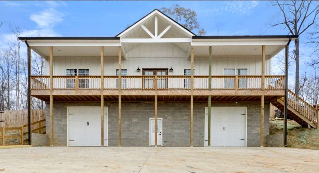3 Acres of Land with Home for Sale in Indian Mound, Tennessee