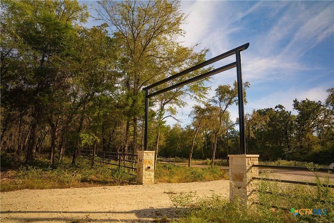 3.5 Acres of Land for Sale in Hearne, Texas