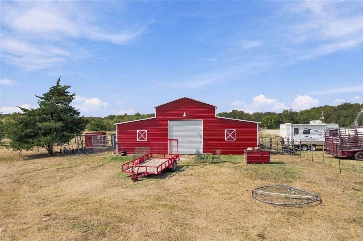 10 Acres of Land for Sale in Sherman, Texas