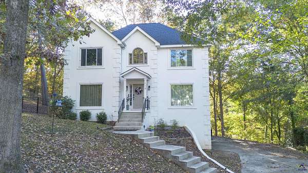 1.55 Acres of Land with Home for Sale in Macon, Georgia