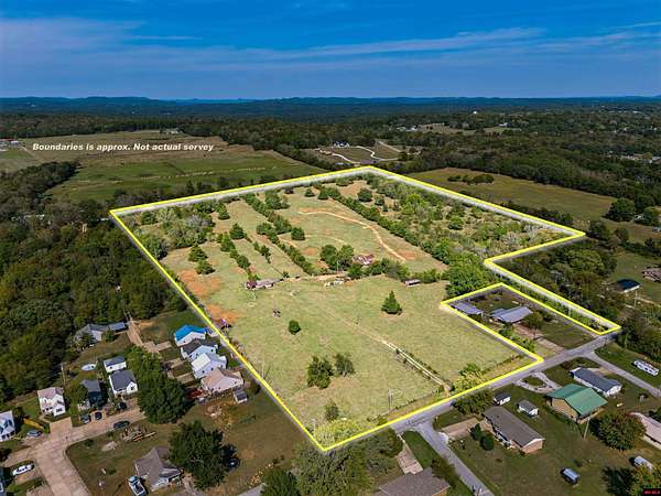 25 Acres of Recreational & Residential Land for Sale in Mountain View, Arkansas