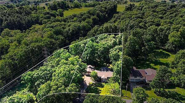 2.74 Acres of Land with Home for Sale in Zanesville, Ohio