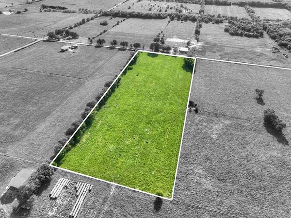 10 Acres of Land for Sale in Carthage, Missouri