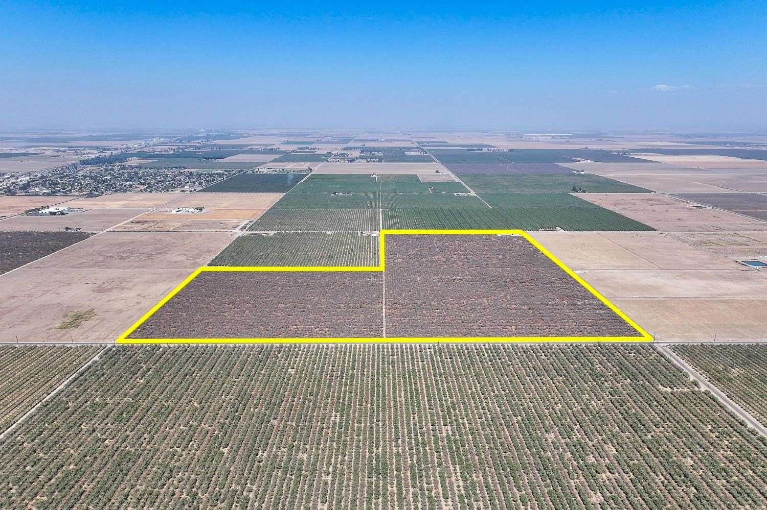 119 Acres of Land for Sale in Pixley, California