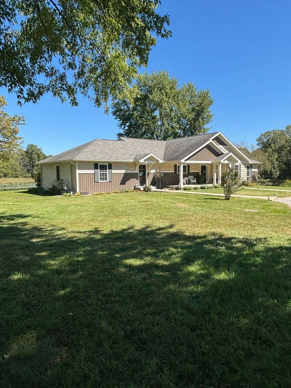 22 Acres of Land with Home for Sale in Flat Rock, Illinois