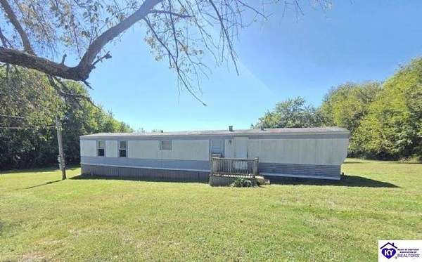 5 Acres of Land with Home for Sale in Hodgenville, Kentucky