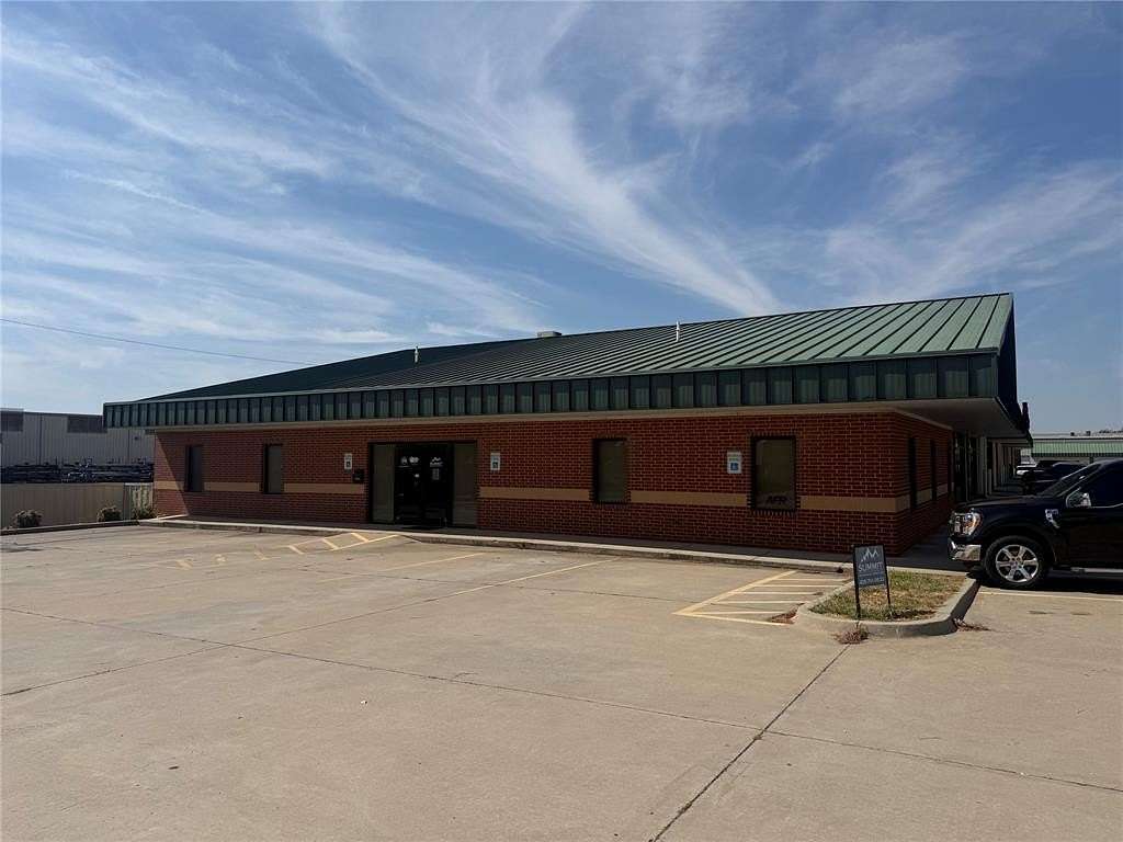 0.75 Acres of Improved Mixed-Use Land for Lease in Moore, Oklahoma