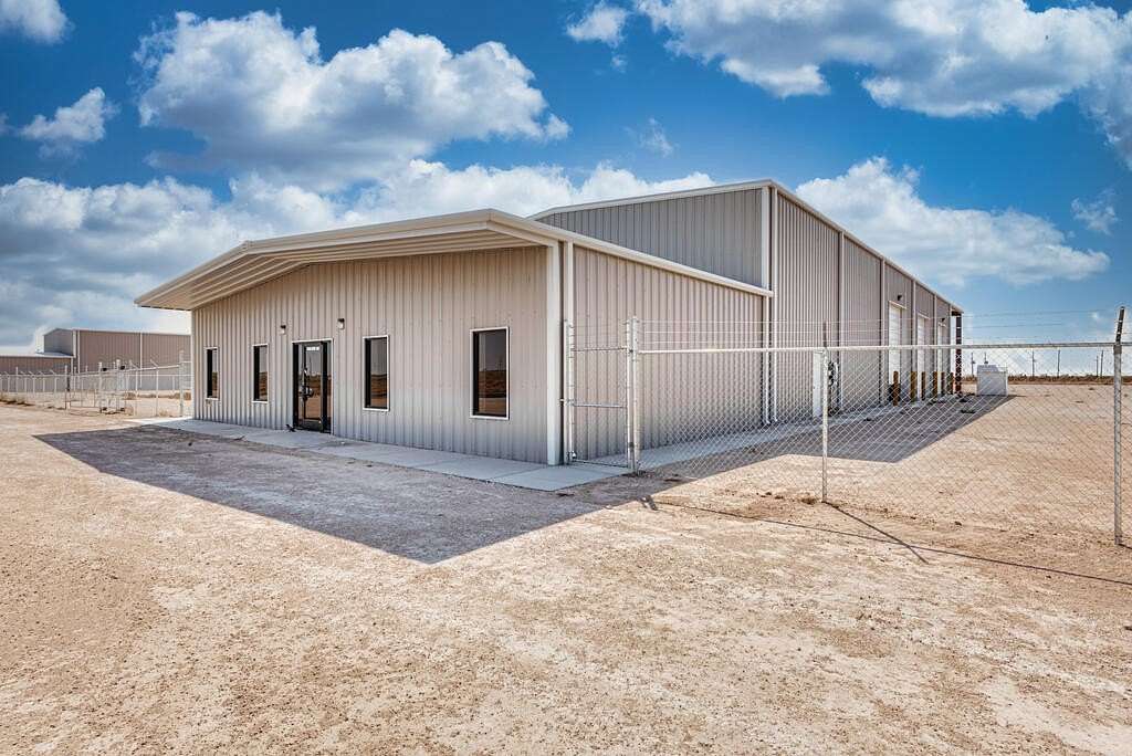 2.69 Acres of Improved Commercial Land for Sale in Midland, Texas