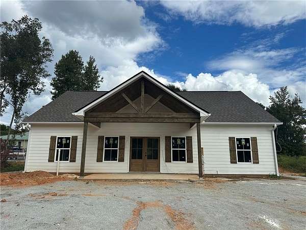 1.5 Acres of Land with Home for Sale in Valley, Alabama