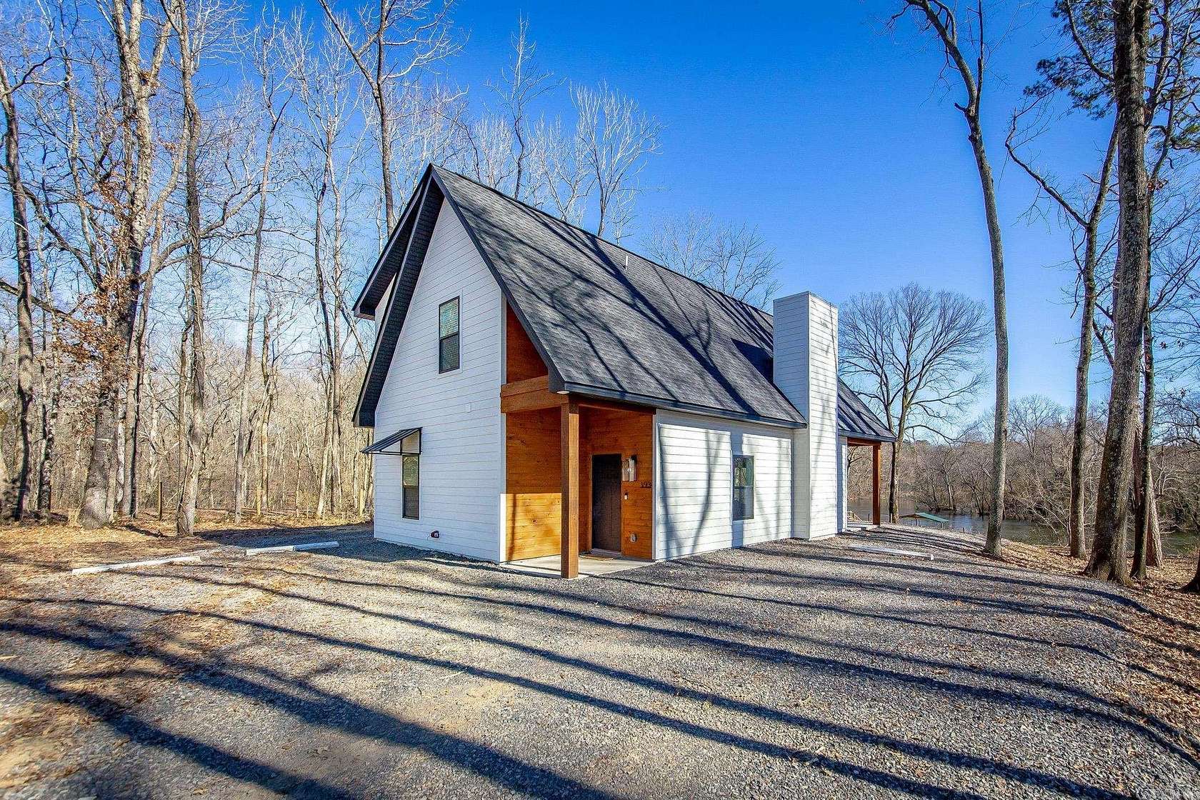 1.68 Acres of Land with Home for Sale in Pangburn, Arkansas
