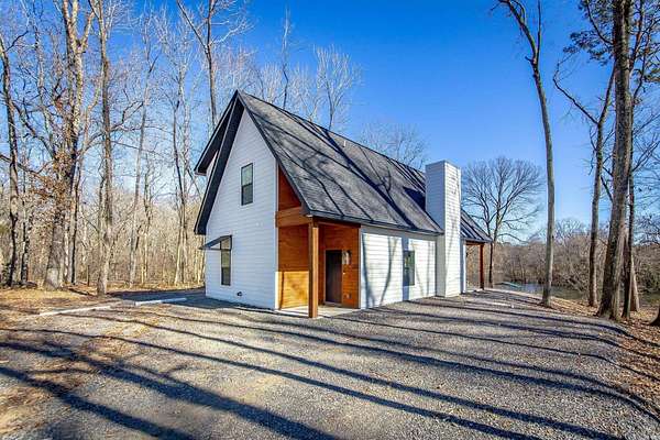 1.68 Acres of Land with Home for Sale in Pangburn, Arkansas