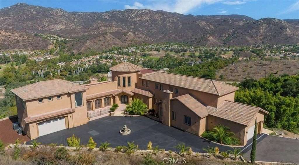 6.4 Acres of Land with Home for Sale in Escondido, California