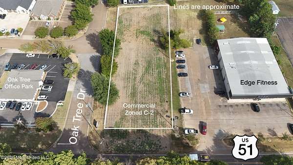 0.89 Acres of Commercial Land for Sale in Hernando, Mississippi