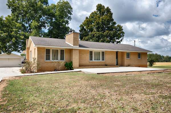 3.6 Acres of Land with Home for Sale in Ardmore, Alabama
