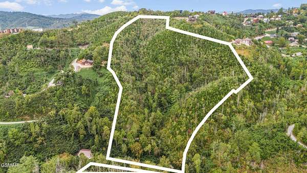 15.5 Acres of Mixed-Use Land for Sale in Gatlinburg, Tennessee