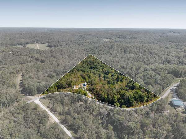6.37 Acres of Residential Land for Sale in Waverly, Tennessee