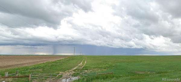 35 Acres of Agricultural & Residential Land for Sale in Bennett, Colorado