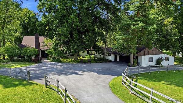 13.4 Acres of Land with Home for Sale in Clarence, New York