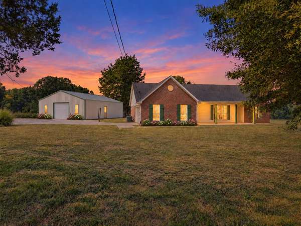 10 Acres of Land with Home for Sale in Oakland, Tennessee