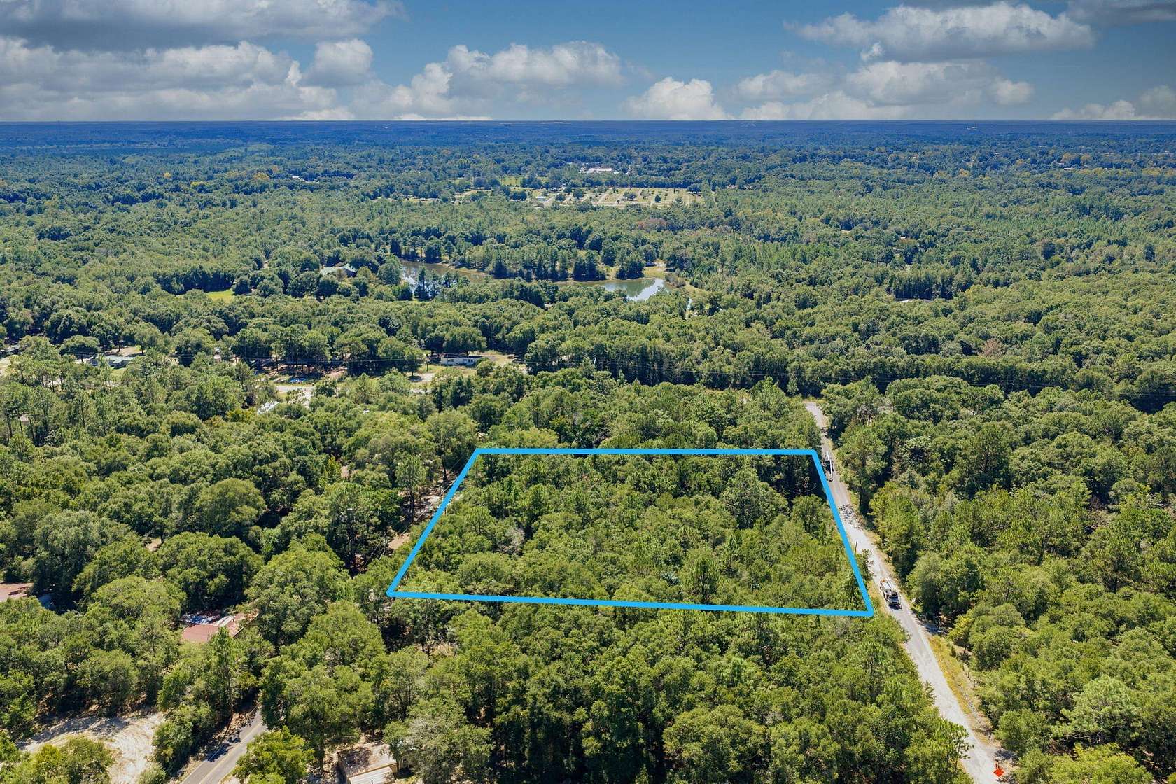 2.45 Acres of Residential Land for Sale in DeFuniak Springs, Florida