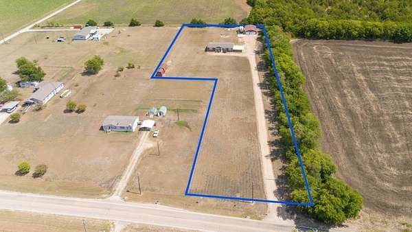 3.12 Acres of Land with Home for Sale in Whitewright, Texas