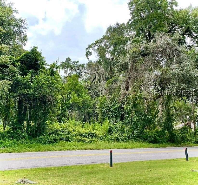 0.33 Acres of Mixed-Use Land for Sale in Bluffton, South Carolina