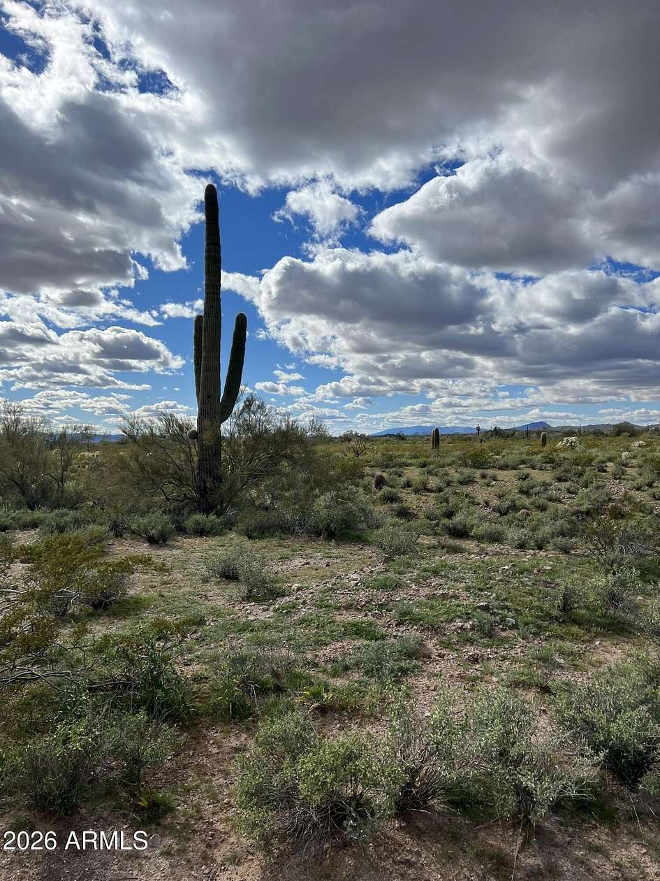 5 Acres of Land for Sale in Wickenburg, Arizona
