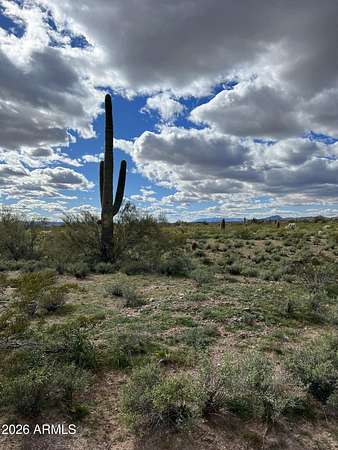 5 Acres of Land for Sale in Wickenburg, Arizona