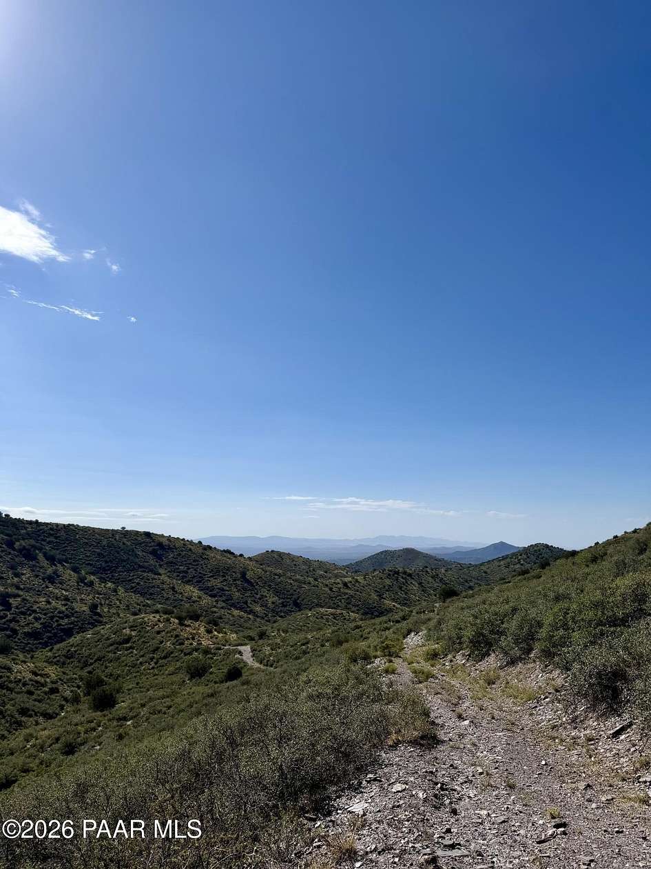 123 Acres of Agricultural & Residential Land for Sale in Dewey-Humboldt, Arizona