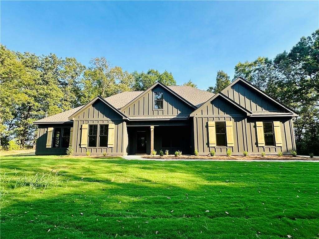 6.65 Acres of Land with Home for Sale in Opelika, Alabama