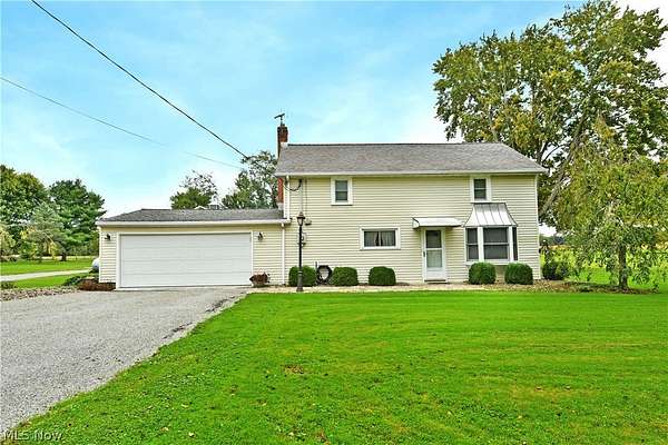 15.6 Acres of Land with Home for Sale in Farmdale, Ohio