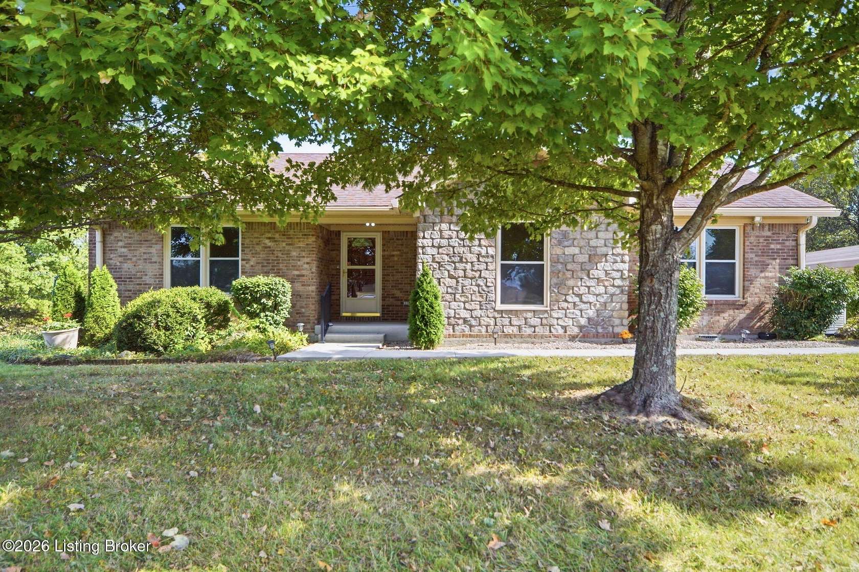 8.62 Acres of Land with Home for Sale in Bardstown, Kentucky