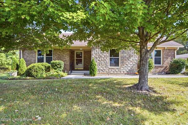8.62 Acres of Land with Home for Sale in Bardstown, Kentucky