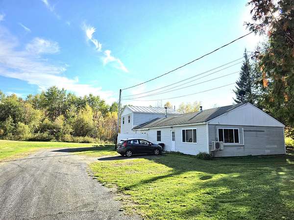 5.18 Acres of Improved Residential Land for Sale in Augusta, Maine