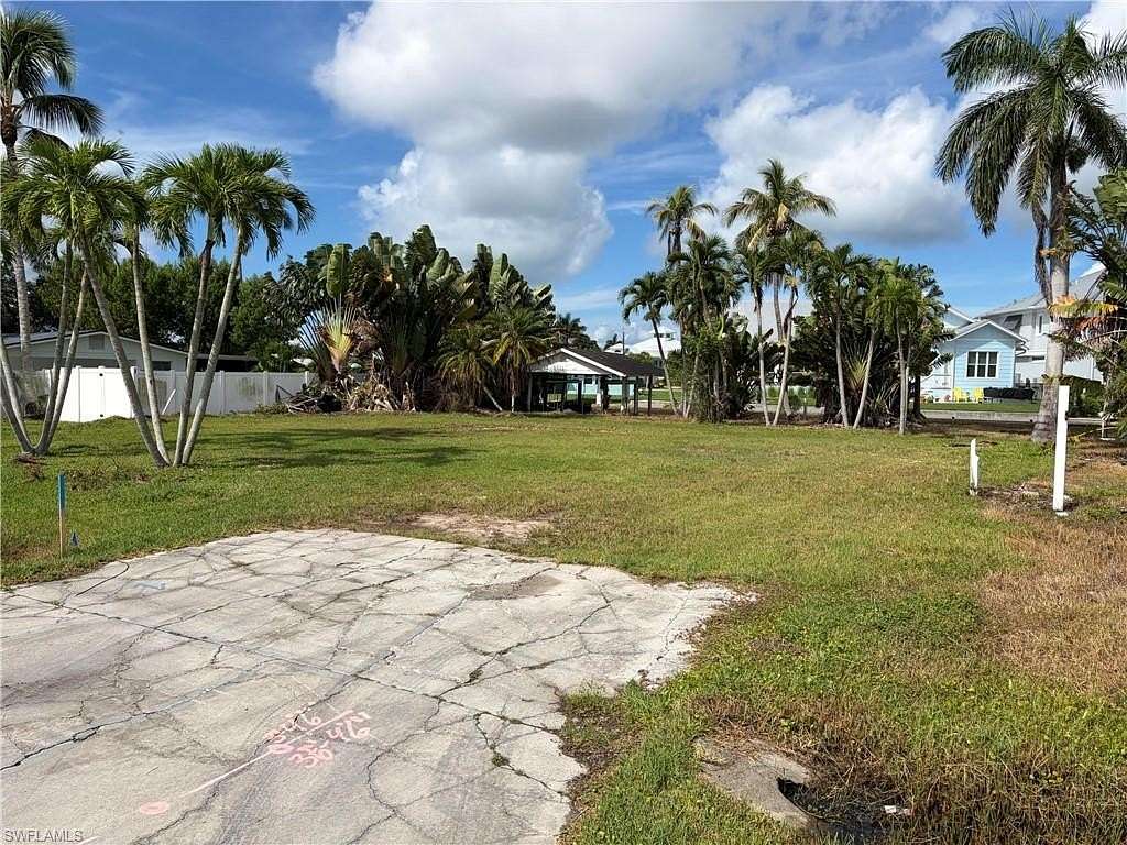 0.28 Acres of Residential Land for Sale in Naples, Florida