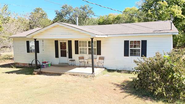 8.67 Acres of Land with Home for Auction in Murfreesboro, Tennessee