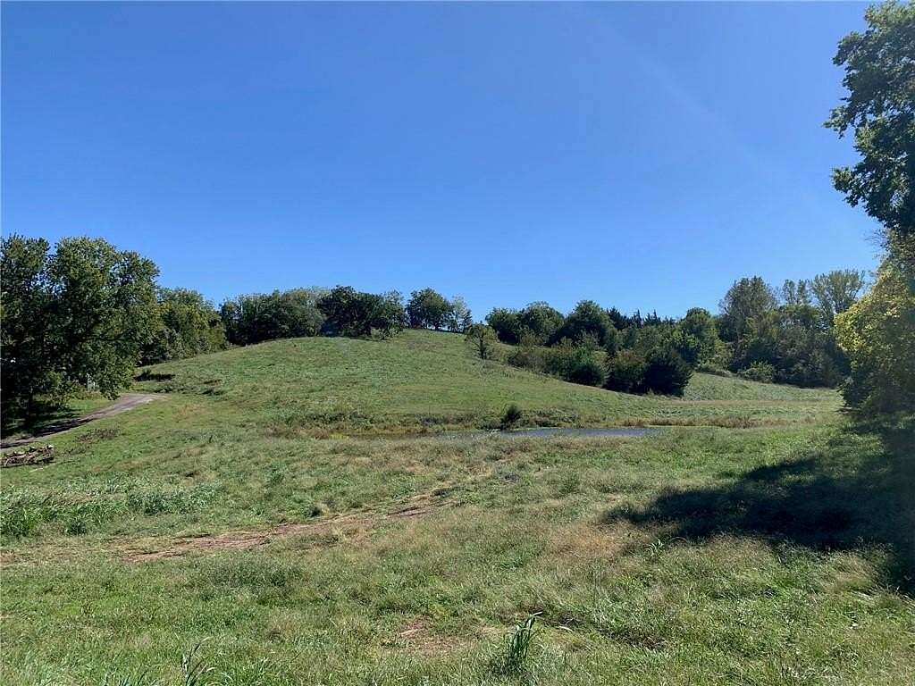 39 Acres of Land with Home for Sale in Platte City, Missouri
