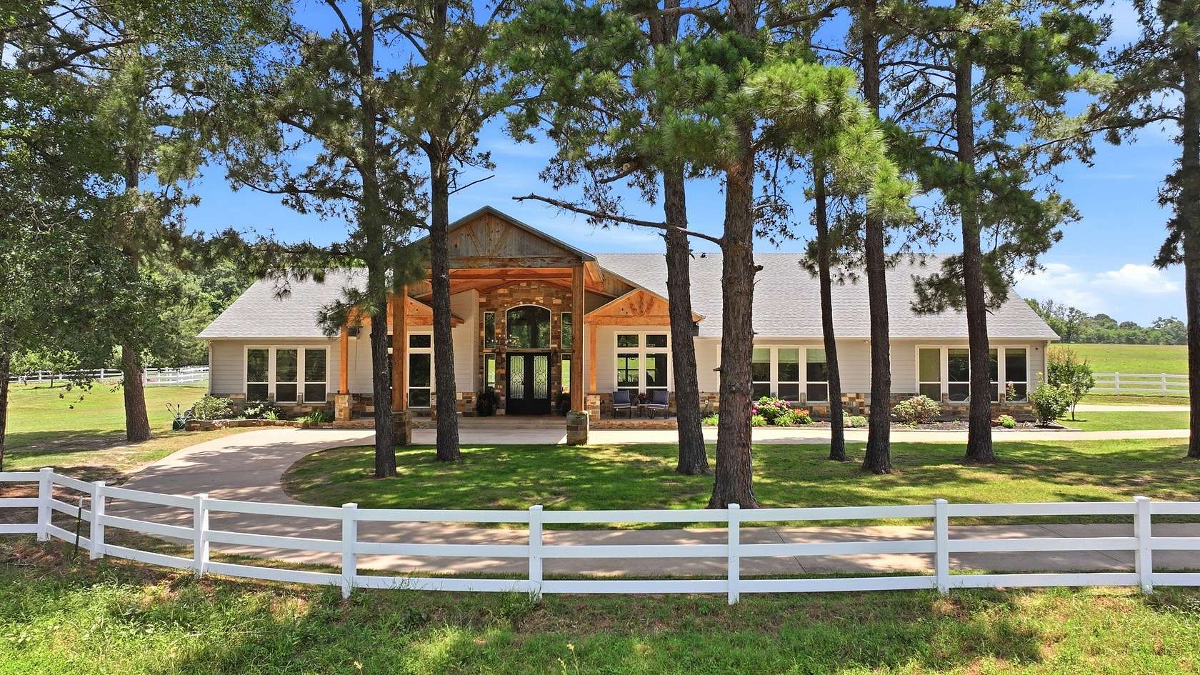 40 Acres of Land with Home for Sale in Bullard, Texas