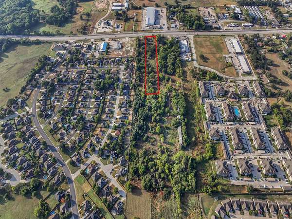6 Acres of Mixed-Use Land for Sale in Weatherford, Texas