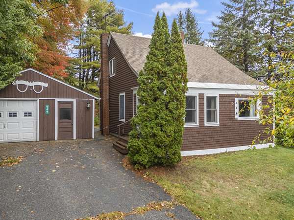 10.8 Acres of Recreational Land with Home for Sale in Waldoboro, Maine