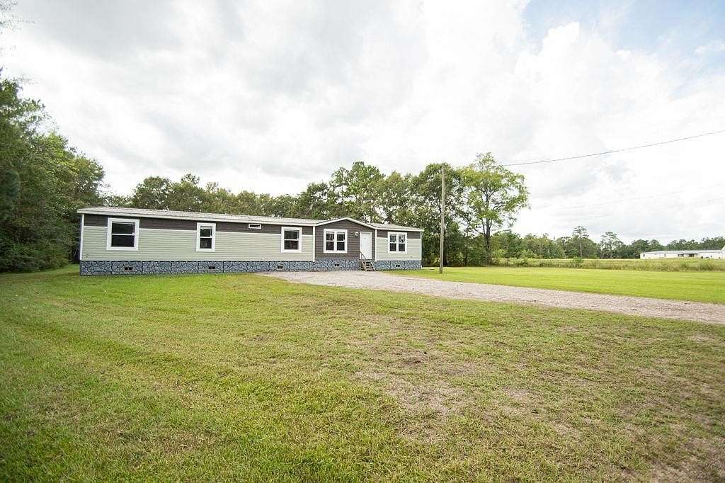 5 Acres of Improved Residential Land for Sale in Vidor, Texas
