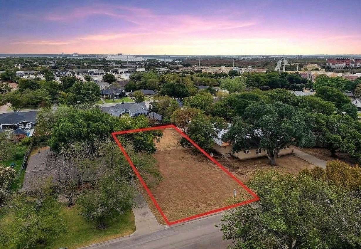 0.33 Acres of Residential Land for Sale in Grapevine, Texas