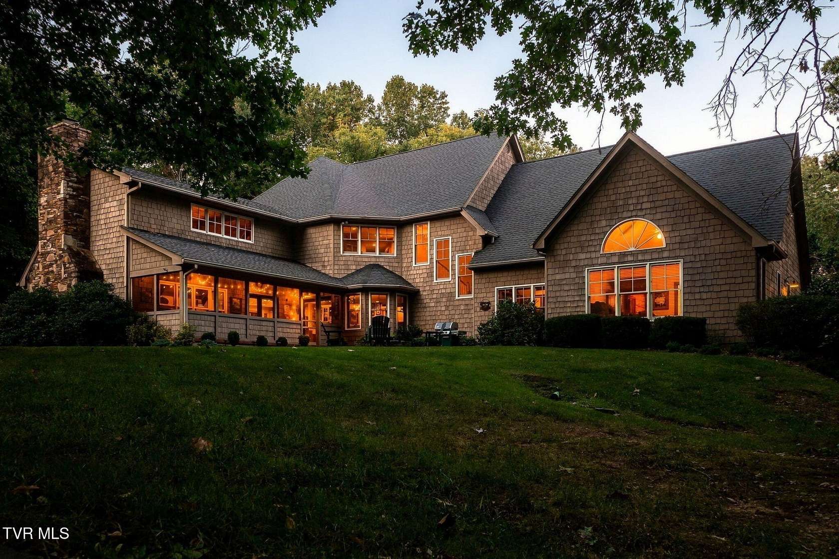 19.8 Acres of Recreational Land with Home for Sale in Bristol, Tennessee