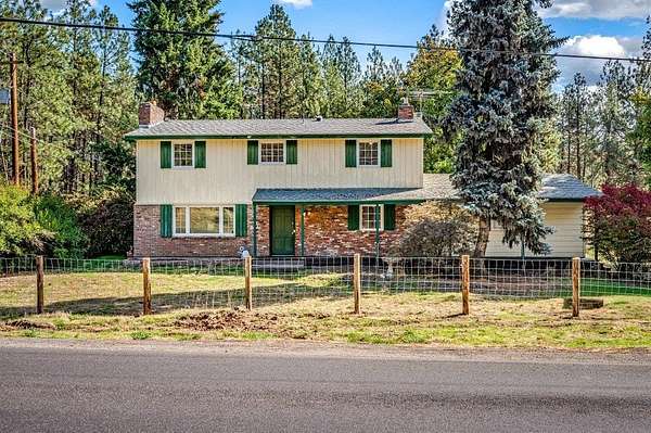 3.7 Acres of Land with Home for Sale in Spokane, Washington