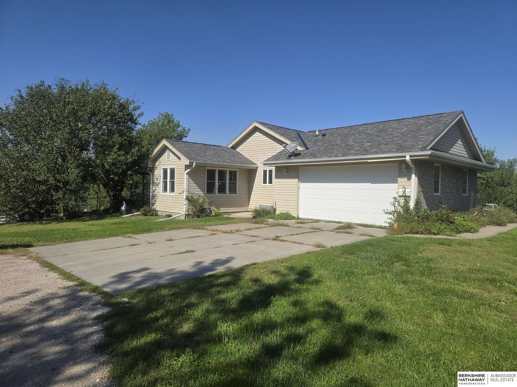 9.19 Acres of Land with Home for Sale in Plattsmouth, Nebraska