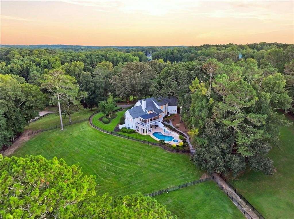 9 Acres of Land with Home for Sale in Canton, Georgia
